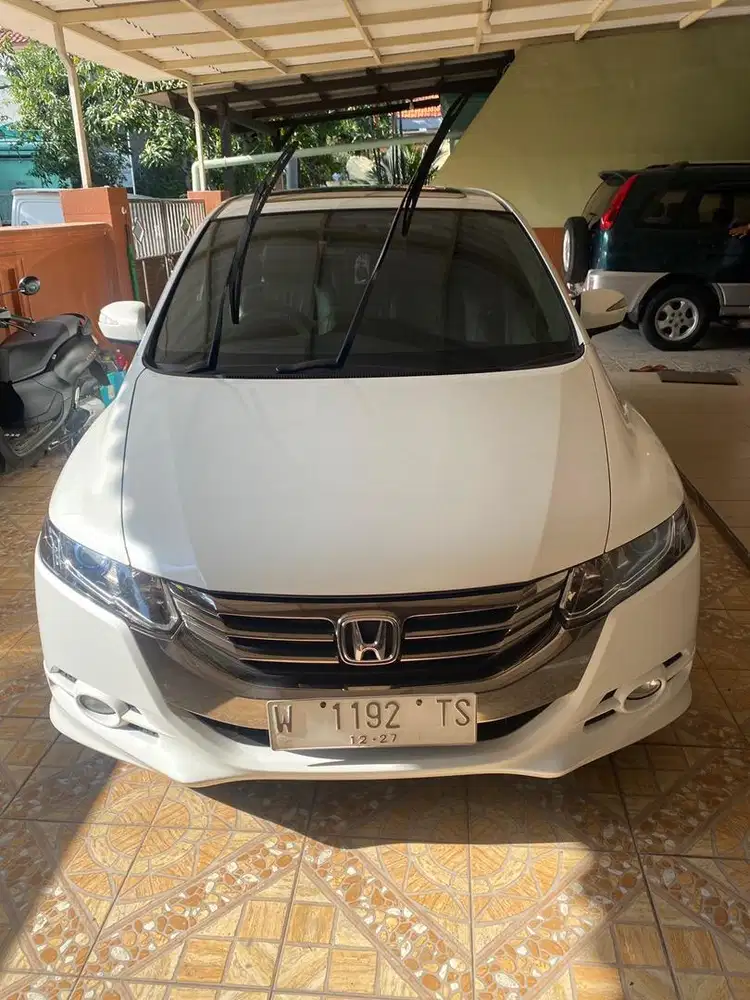 Honda Odyssey  Rb3  2,4  At  Sunroof  putih