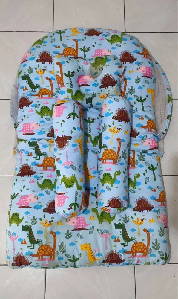 Kasur Kelambu Orok + Sofa Bayi Karakter