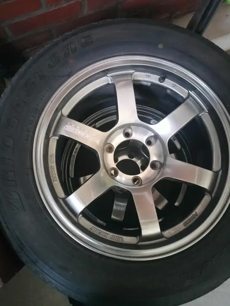 Velg racing TE37 Rays Engineering ring 18