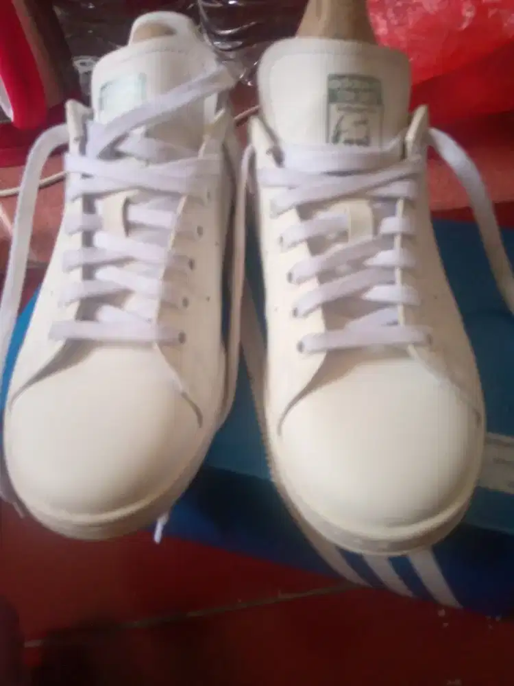 Jual sepatu Adidas Ori- Second lengkap (WA +6285231375410)