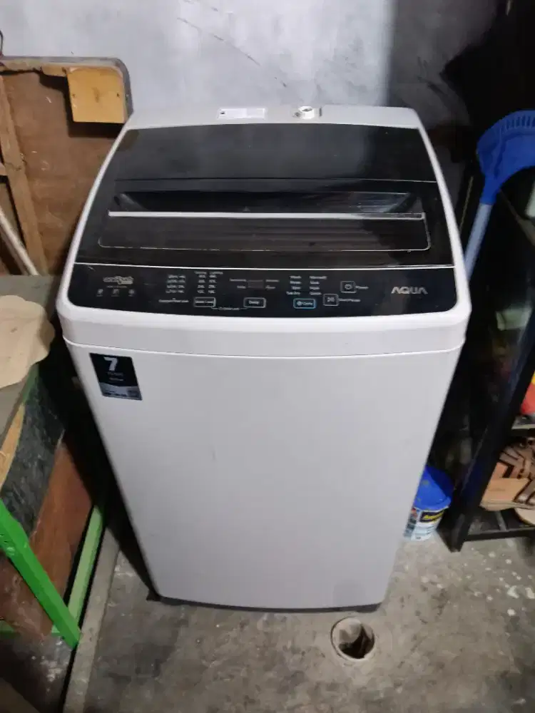 Jual mesin cuci Aqua 1tabung no min masih mulus
