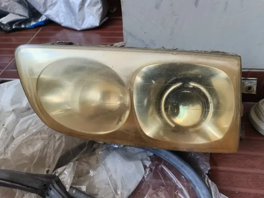 Headlamp Hyundai Trajet