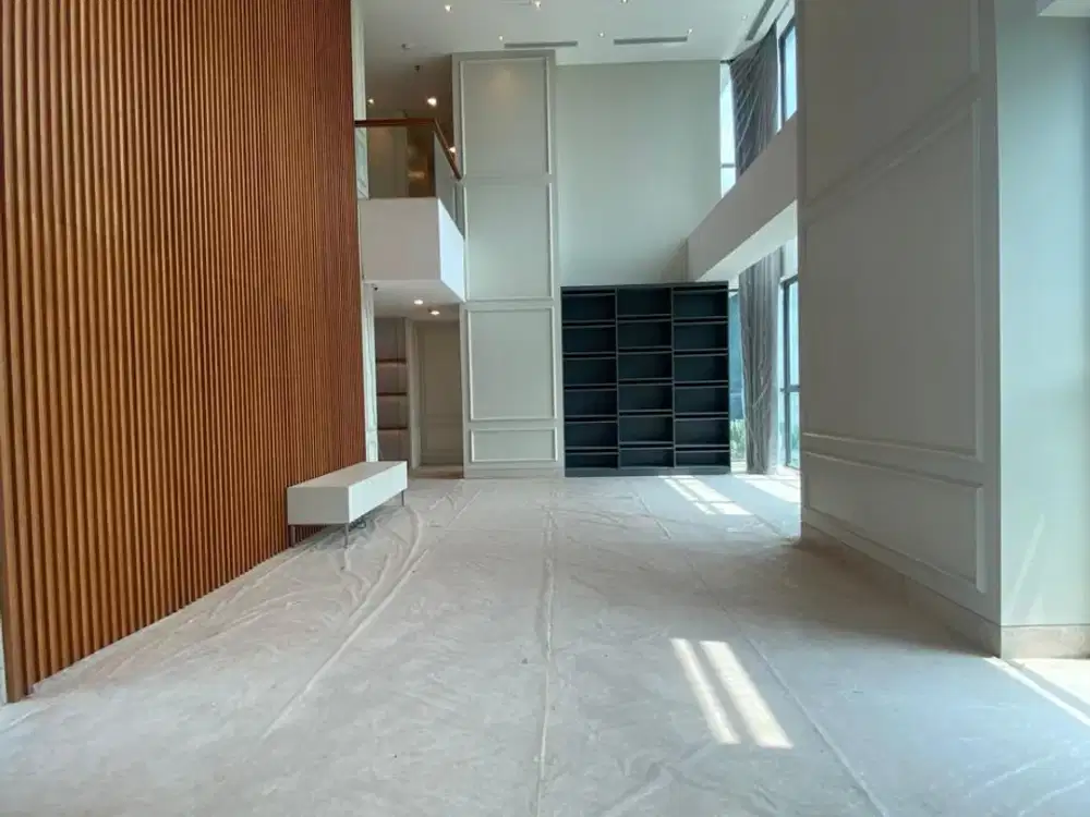 For Rent Luxury 2 Floors Penthouse With BrandNew Interior and Furnished Bloomington Apartment on Lower Floor Like House