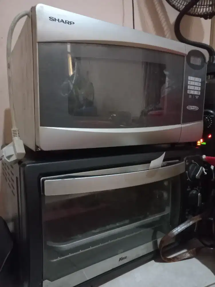 Microwave dan oven listrik