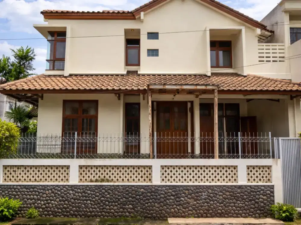 Rumah modern lokasi strategis di Pondok Indah Jakarta selatan PR 15952