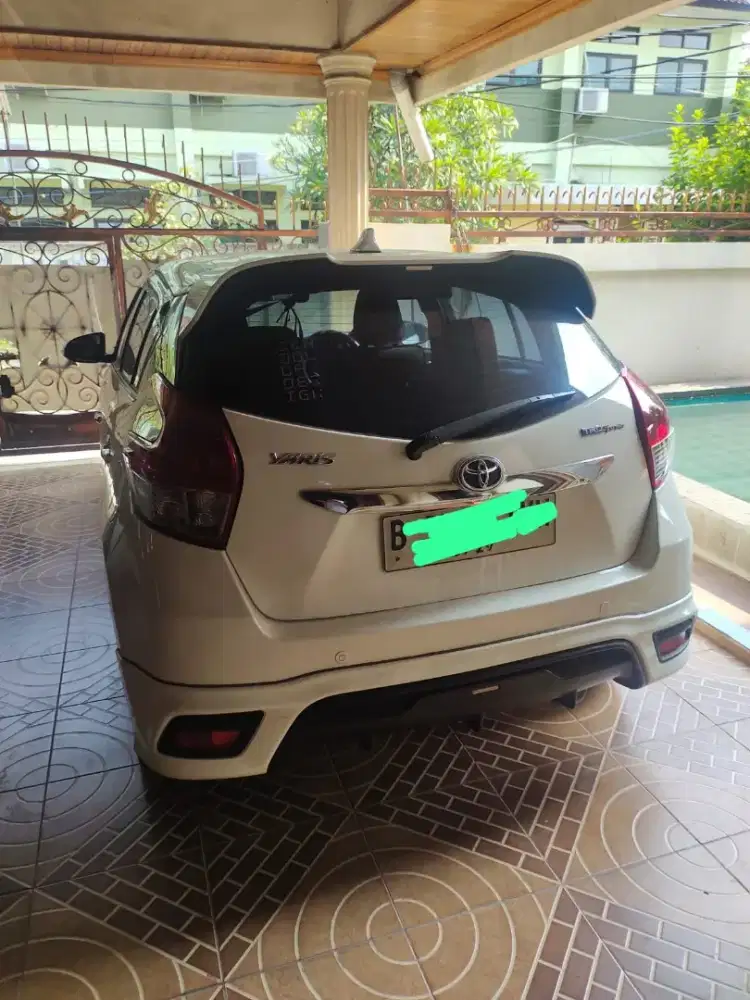 Di jual Toyota yaris 2014