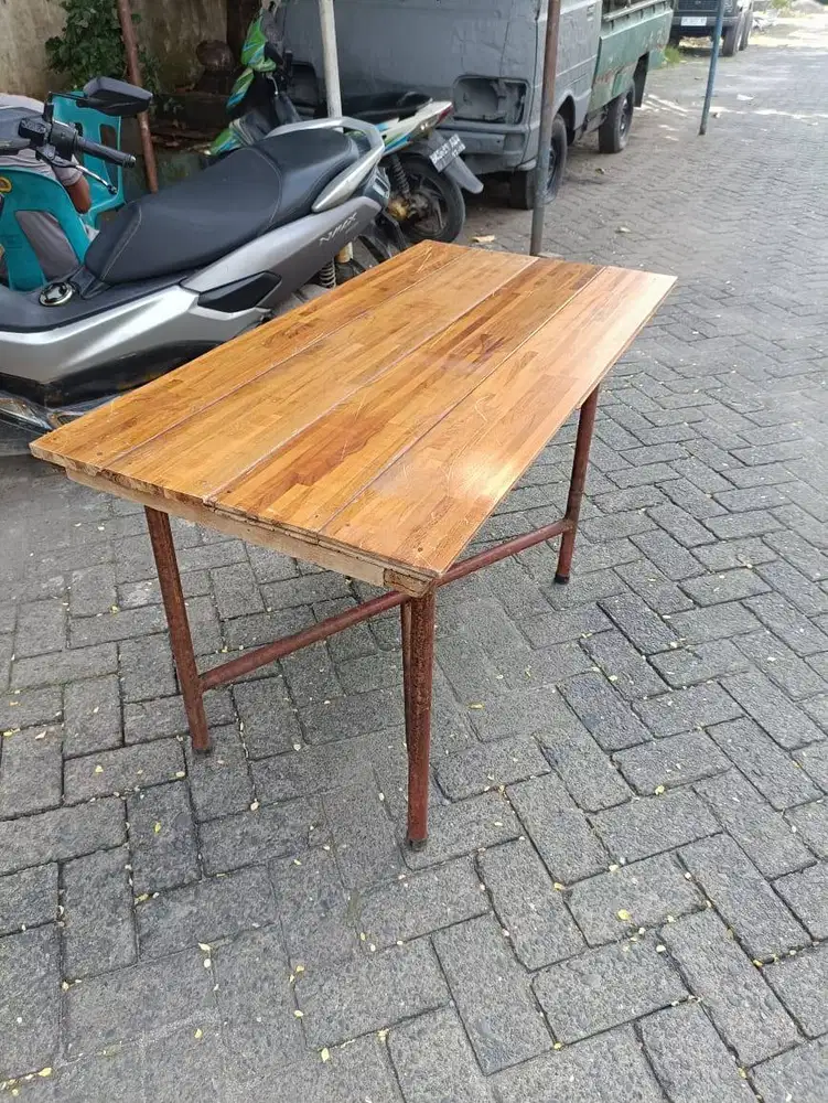 PENYEDIA MEJA KAYU MEDAN