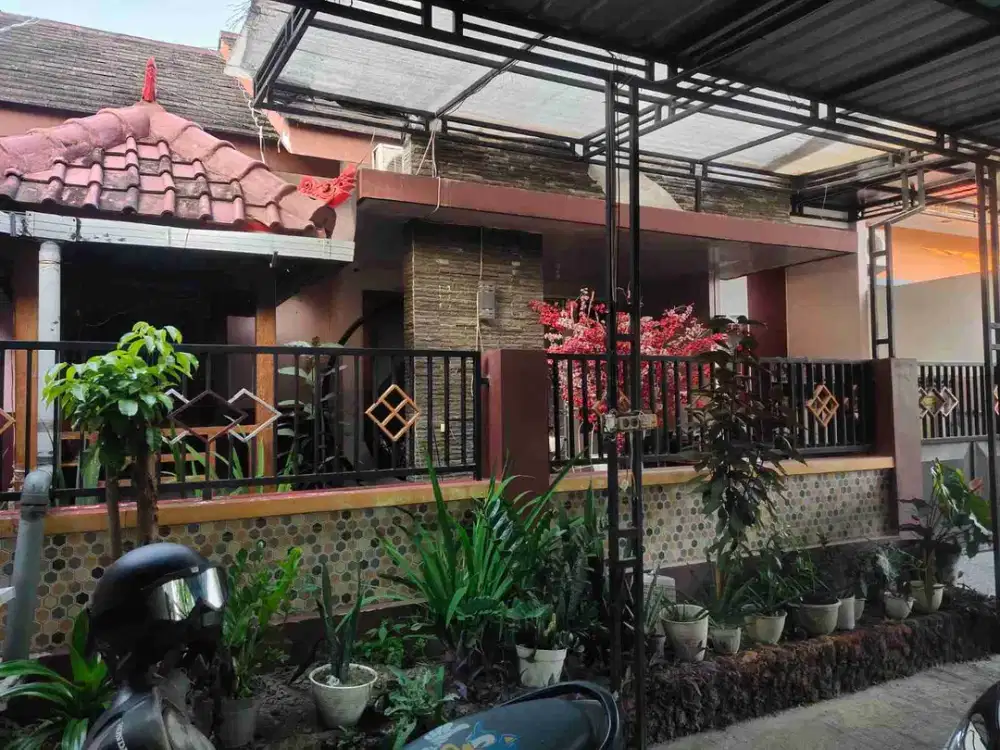 Dijual via lelang rumah di Taman Sutri indah regency di banyuwangi