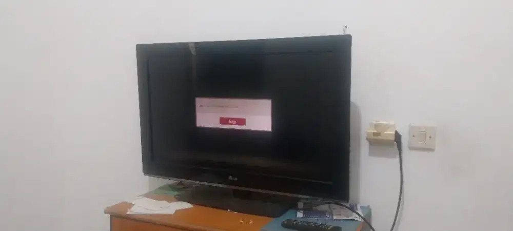 JUAL TV LCD LG 32inch - BEKAS
