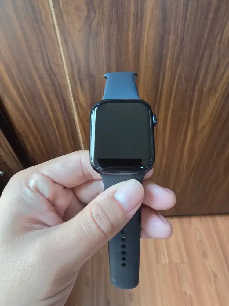Apple Watch 7 midnight 45mm. Mulus