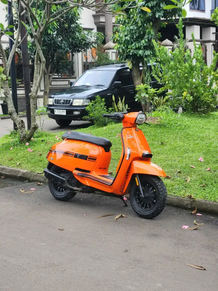 Lambretta V125 Special