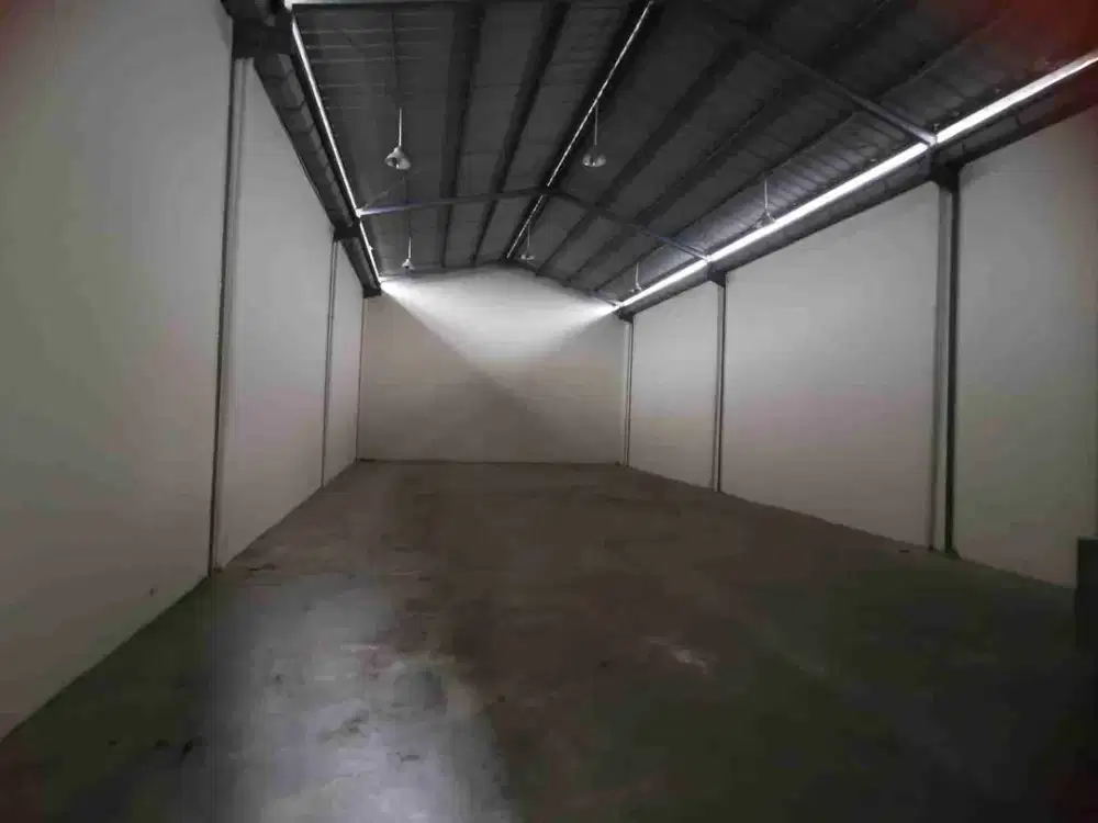 D sewa gudang Elang laut pik