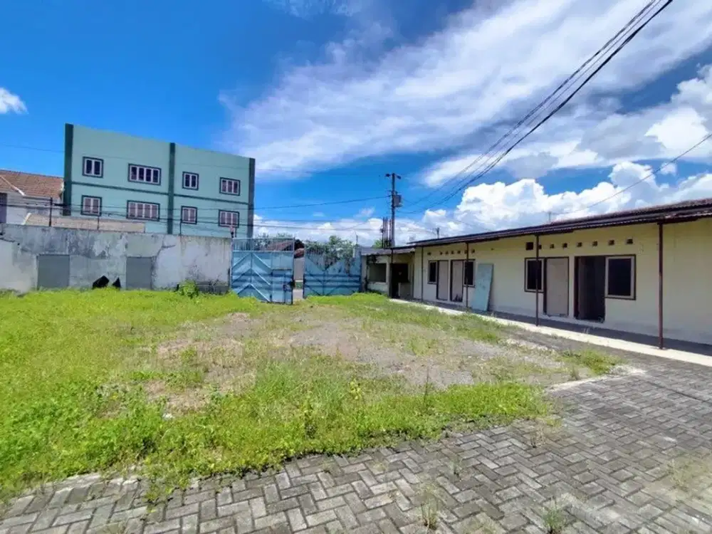 Disewakan Kompleks Kantor & Gudang Luas di Sonosewu Parkir 15 Mobil, Ngestiharjo, Kasihan, Bantul