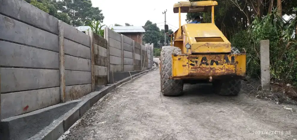 Becko mini pc 50 wales 4-6 ton breaker pc 75 excavator pc 200