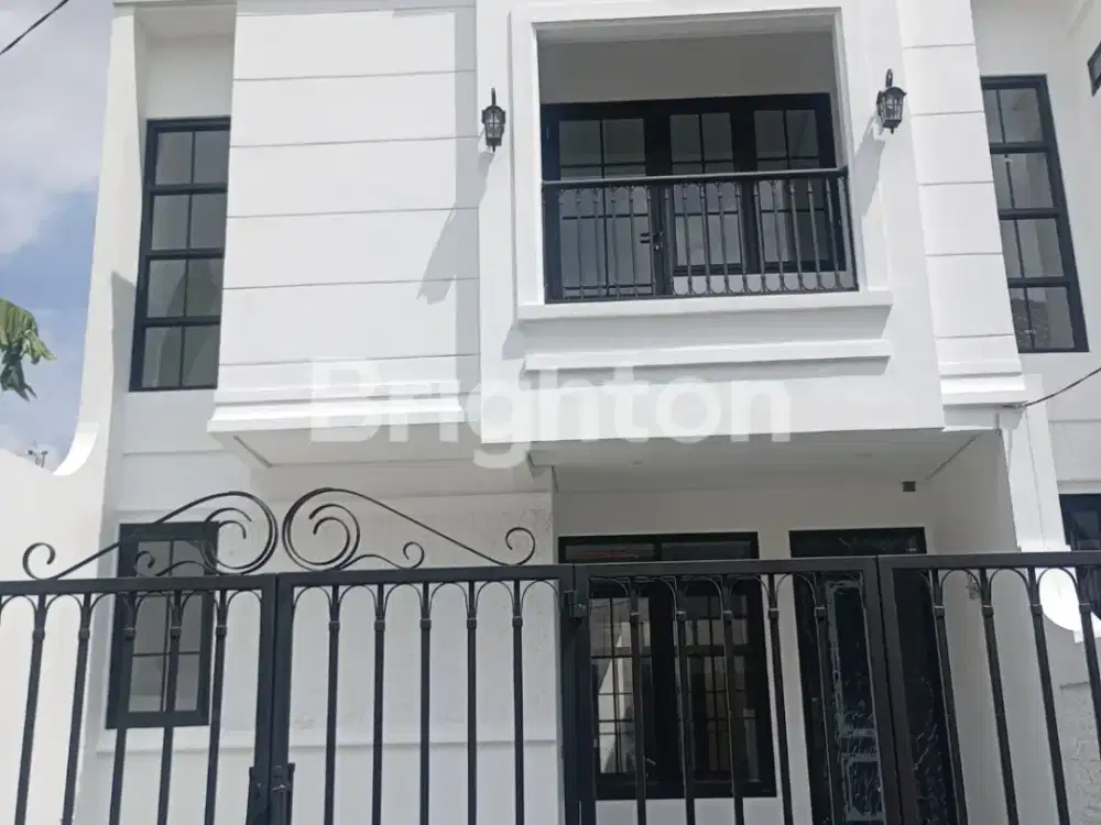 Rumah Baru Elegan Minimalis 2 Lantai Dekat Pusat Kota