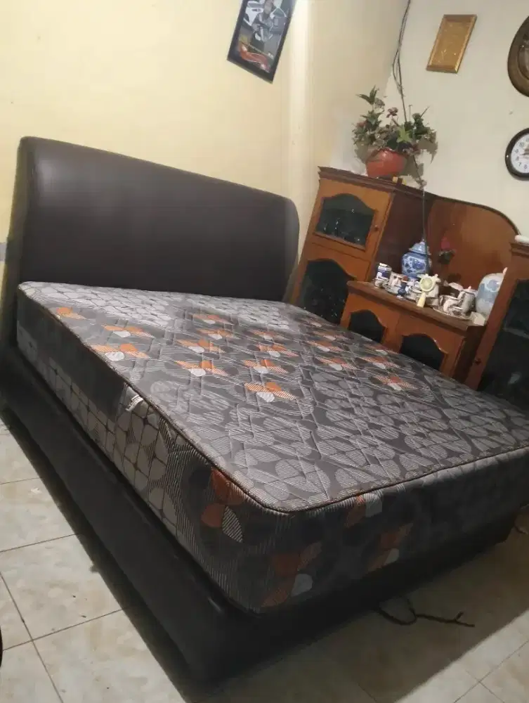 spring bed king koil full latex, super tebal n empuk, tinggi 34cm