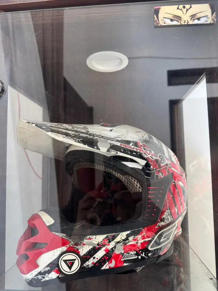 Helm Cross GM good condition