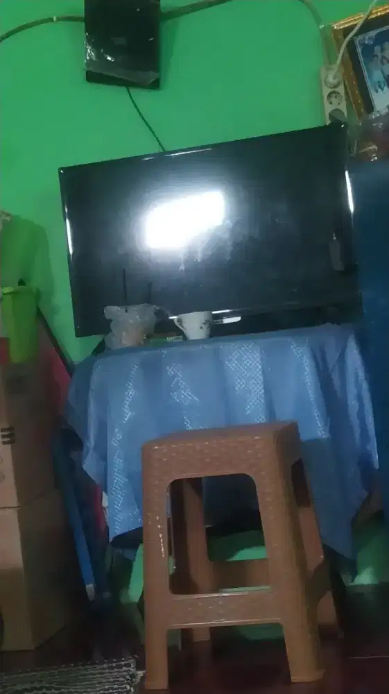 Dijual tv 32 in merek panasonic ( sudah digital )