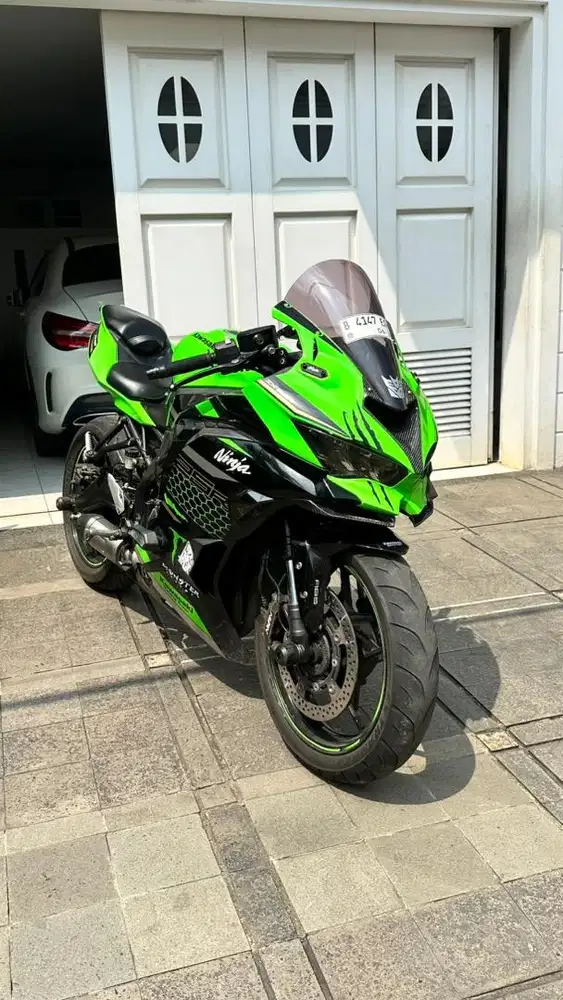 ZX25R ABS QS KRT HONEY COMB EDITION