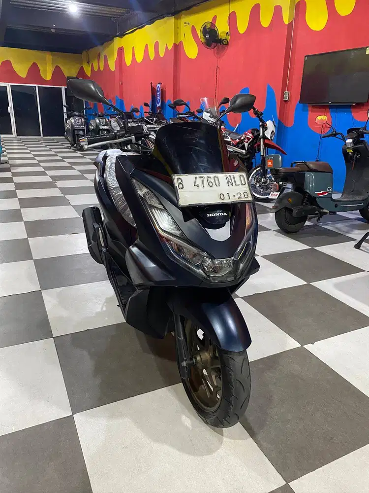Honda PCX 160 ABS Tahun 2022 DP 700