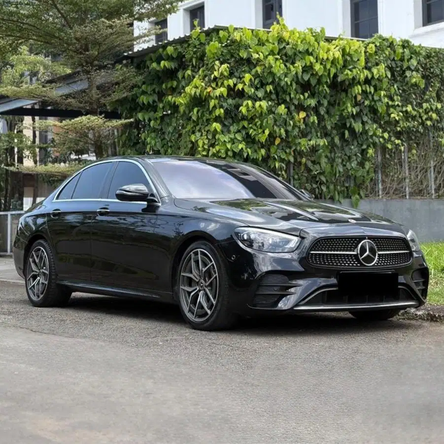 (CASH) Mercedes Benz E300 AMG Facelift W213 2021