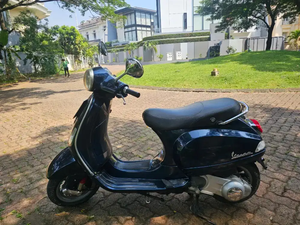 Piaggio Vespa LX 150 IE 2011