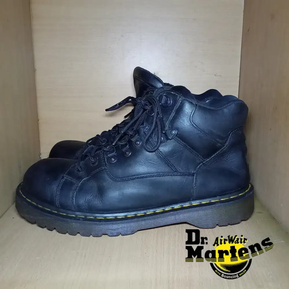 Dr. Martens 8699 Men's Black Leather Boots Size 47