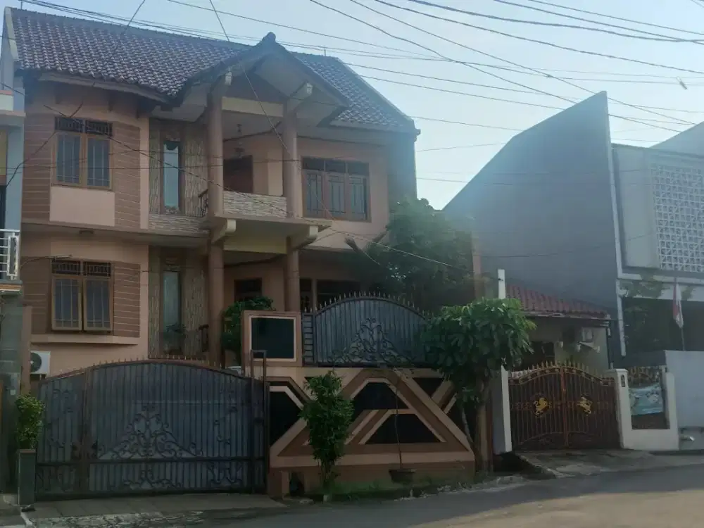 Rumah Pondok Kelapa, 3.5 Lantai, Strategis, Basement, Indoor Garden,