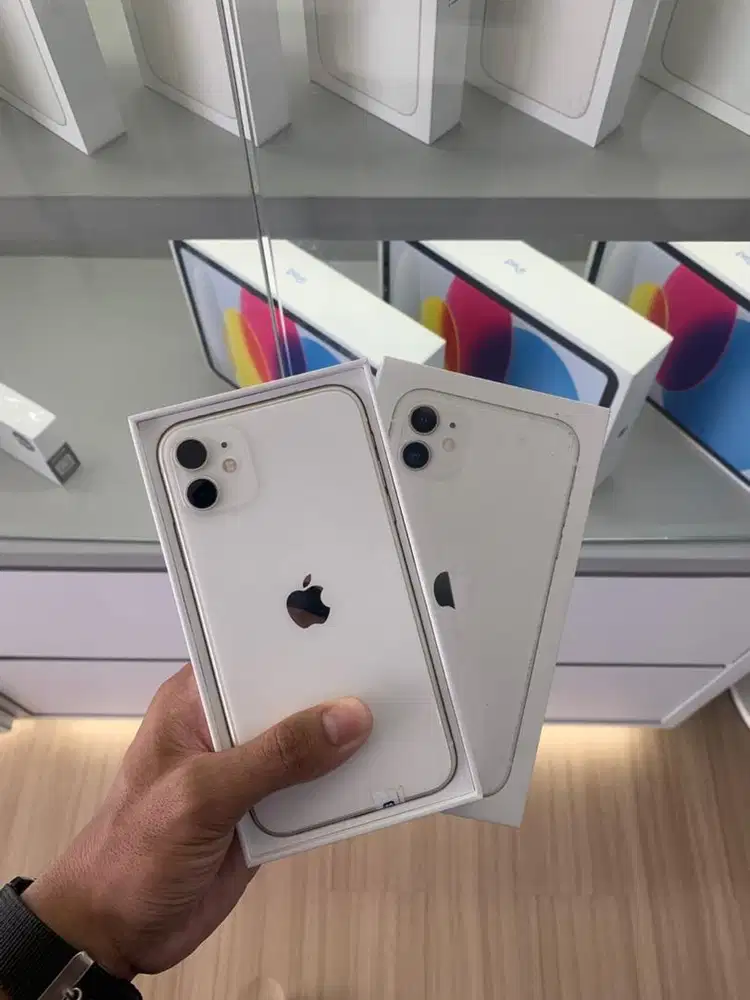 Ready iphone 11 64gb ex resmi