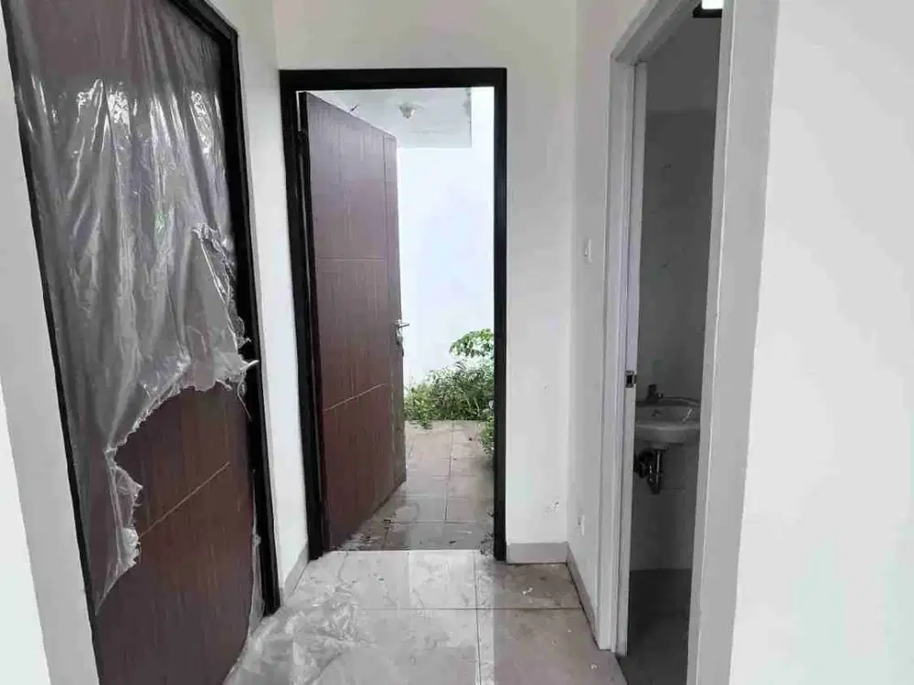 RUMAH KOMERSIL + TEMPAT USAHA