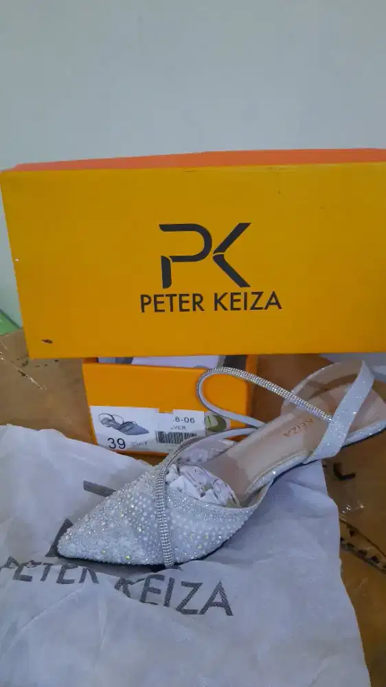 Wedding/party shoes Peter Keiza, like new, uk 39, silver putih