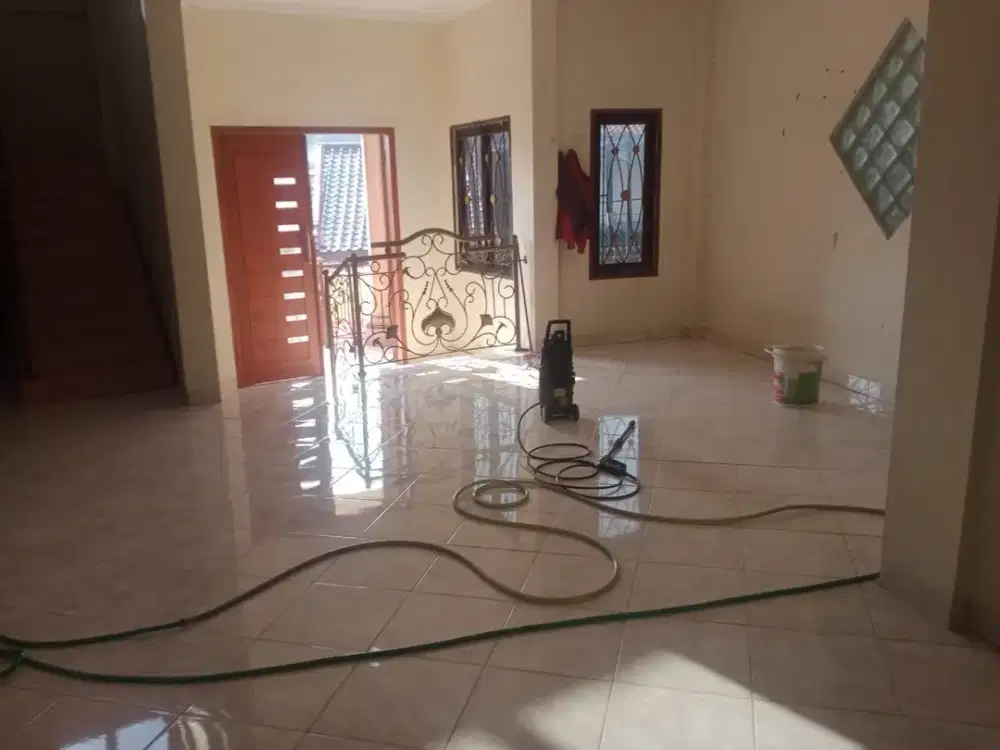 Jakarta. Pusat. Gedung. Mini.   5. Menit. Ke. Memteng