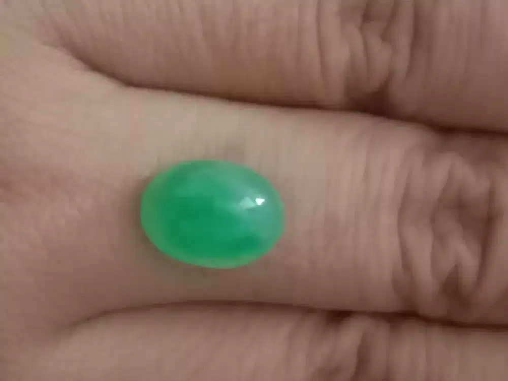 Batu Giok, bisa untuk liontin dan bisa untuk batu cincin