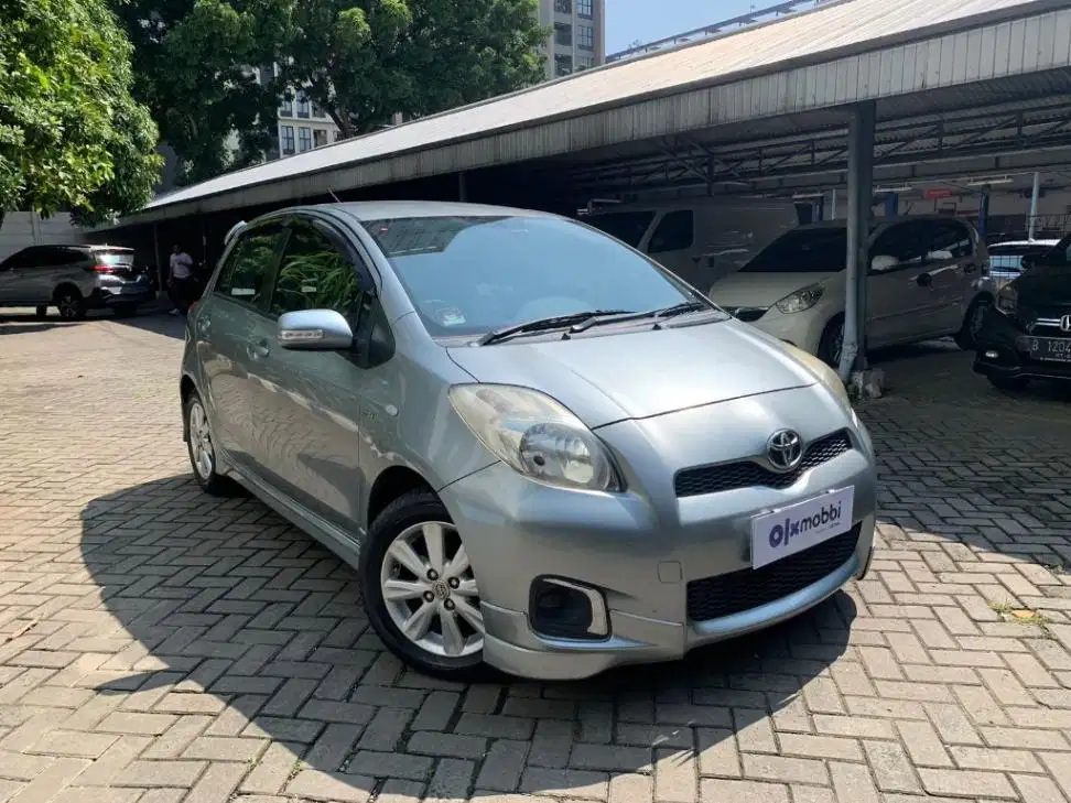DP MURAH Toyota Yaris 1.5 E Bensin-AT 2012  CBZFB