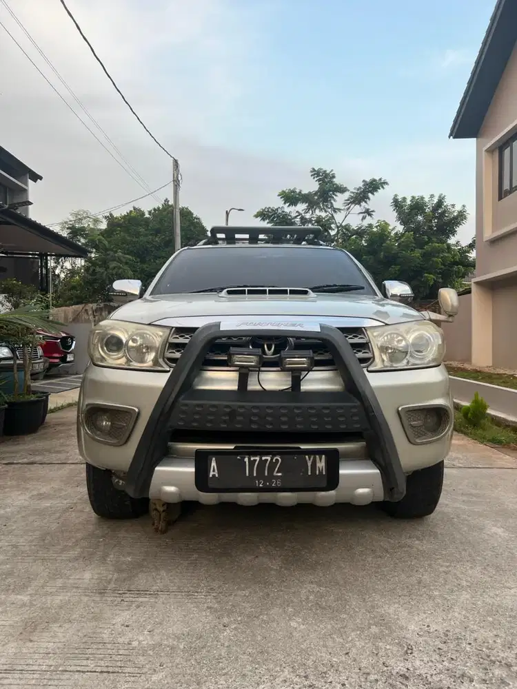 Toyota Fortuner 2009 Bensin