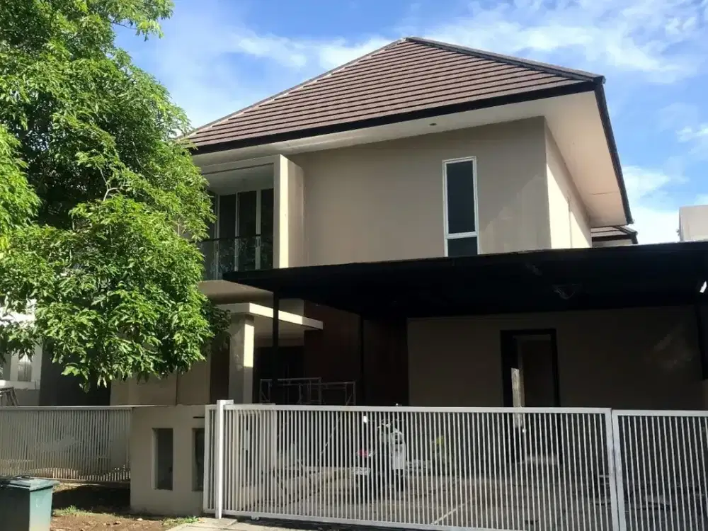 Rumah Minimalis Siap Huni Graha Natura Strategis dekat Pakuwon Mall