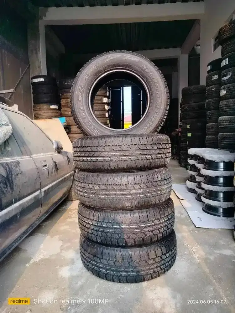 Bridgestone Dueller AT 693 Ukuran 265 65 17  Tahun 2024 (sisa 1)