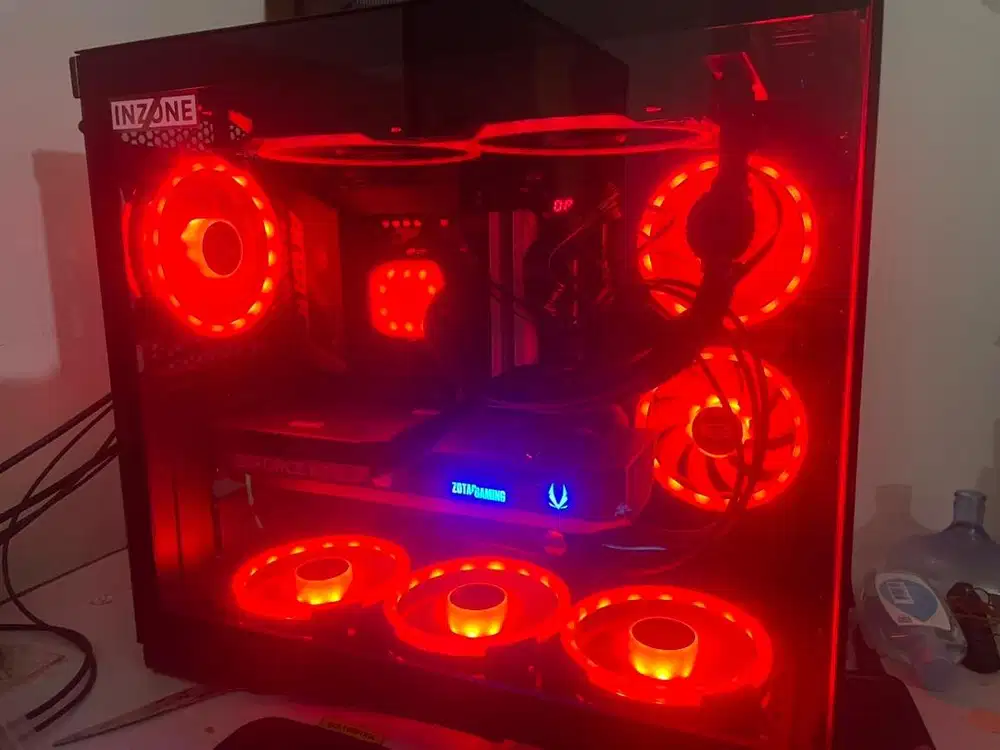 PC gaming Ryzen 9 9900x RTX 5070 OC 12GB RAM 32gb DDR5 premium!