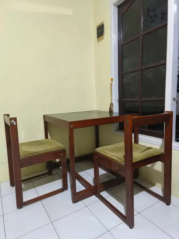 DIJUAL MEJA MAKAN & KURSI
