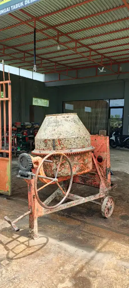Mixer beton molen hercules 425lt + mesin
