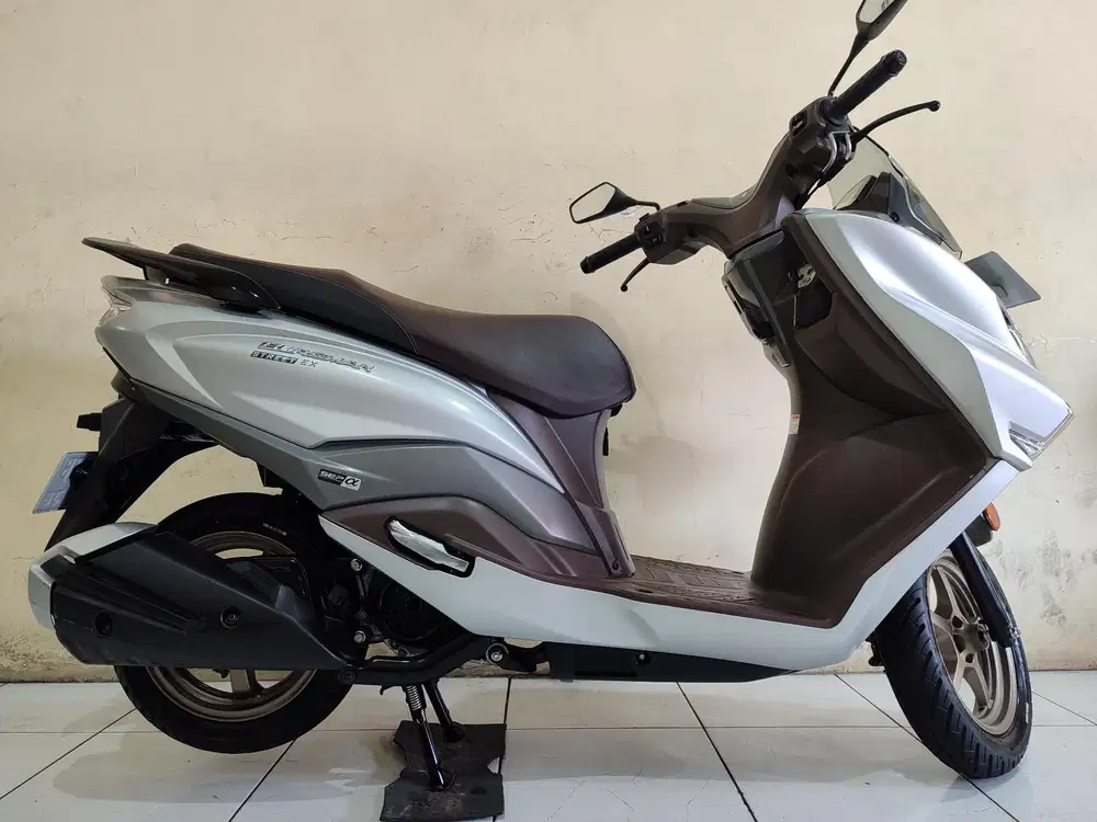 Suzuki Burgman street EX 125 silver 2025 istimewa terawat siap pakai..