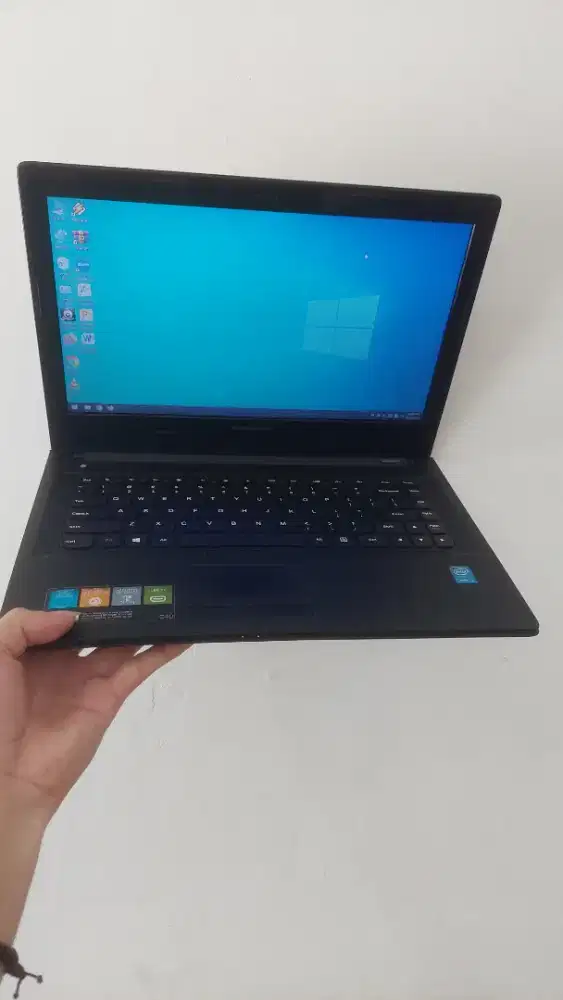 JUAL LAPTOP LENOVO G40-70 INTEL CORE I3-4030U RAM4GB HDD500GB GARANSI