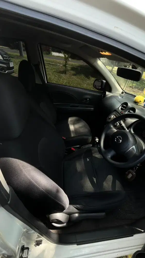 Nissan March 2013 Bensin