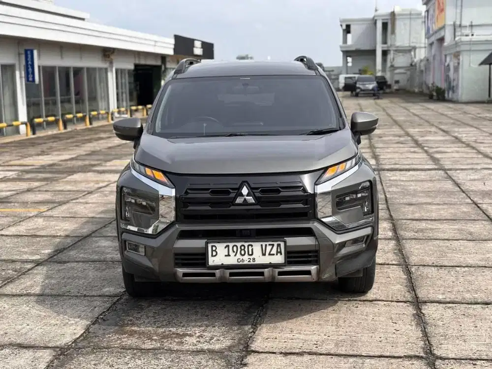 ‼️km15rb‼️Mitsubishi Xpander cross premium coklat 2023 2024 2022