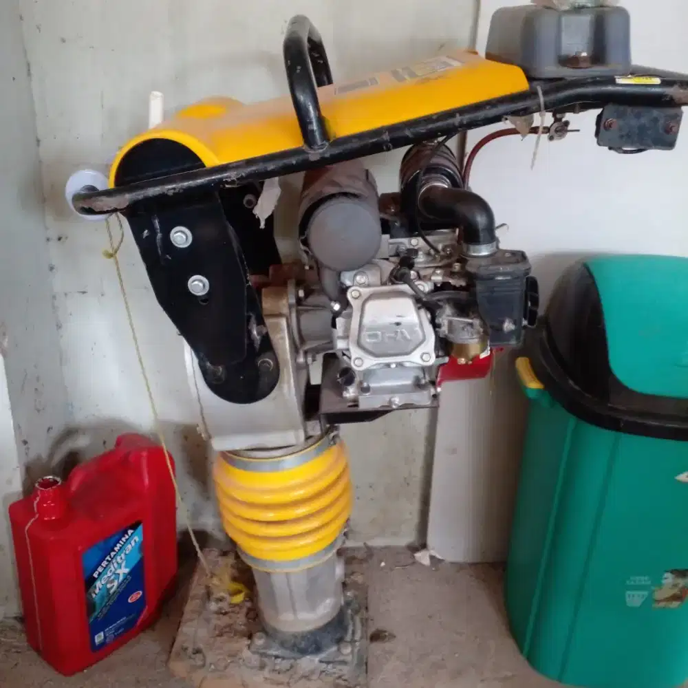 Baby roller stamper kuda stamper kodok jack hamer molen genset