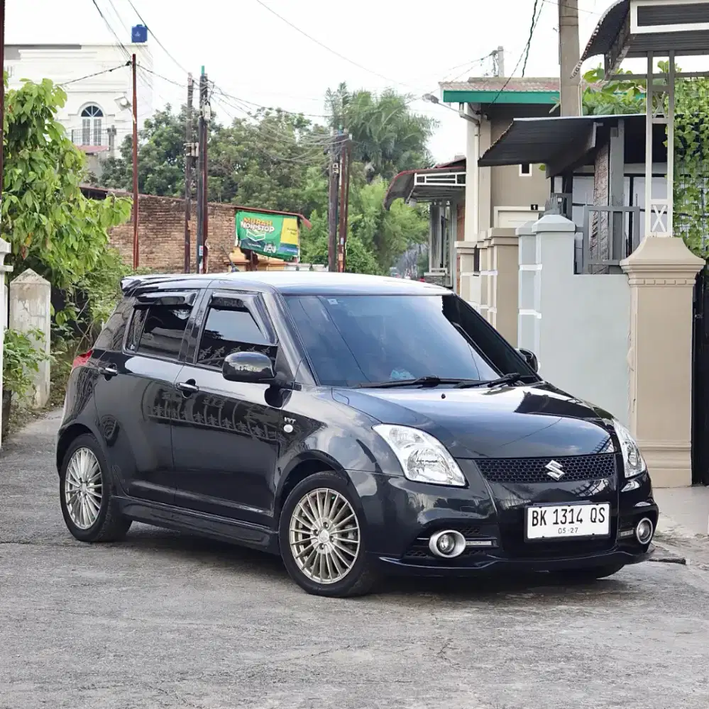 (ISTIMEWA) Suzuki Swift GT3 Manual Tahun 2012