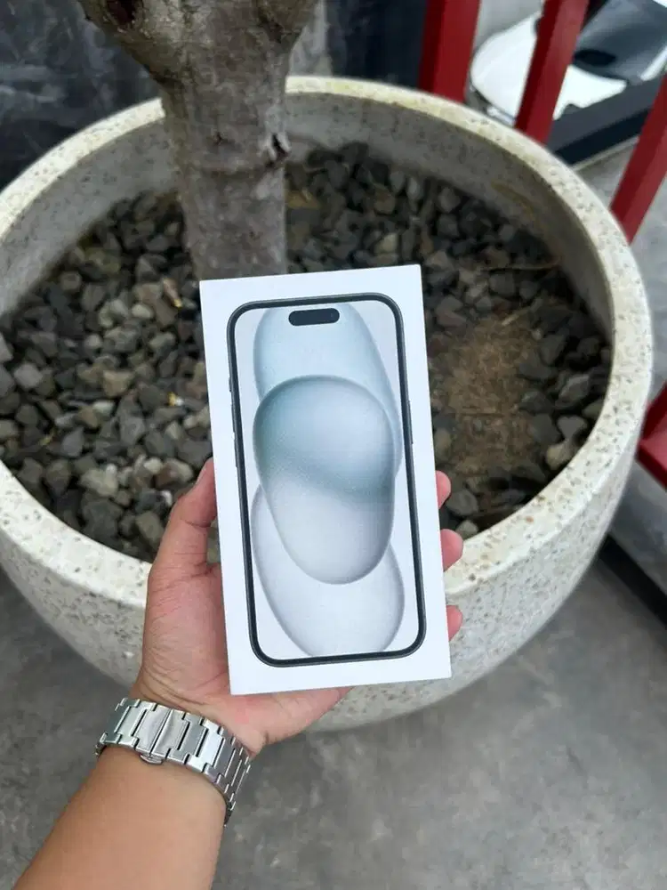 Iphone 15 Segel 128GB hitam IBOX (baru)