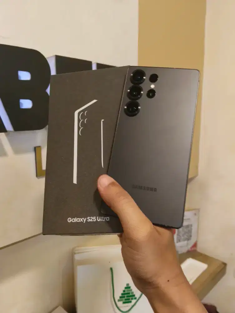 Jual Samsung S25 Ultra Second Ram 12/512Gb Mulus No Minus Garansi On