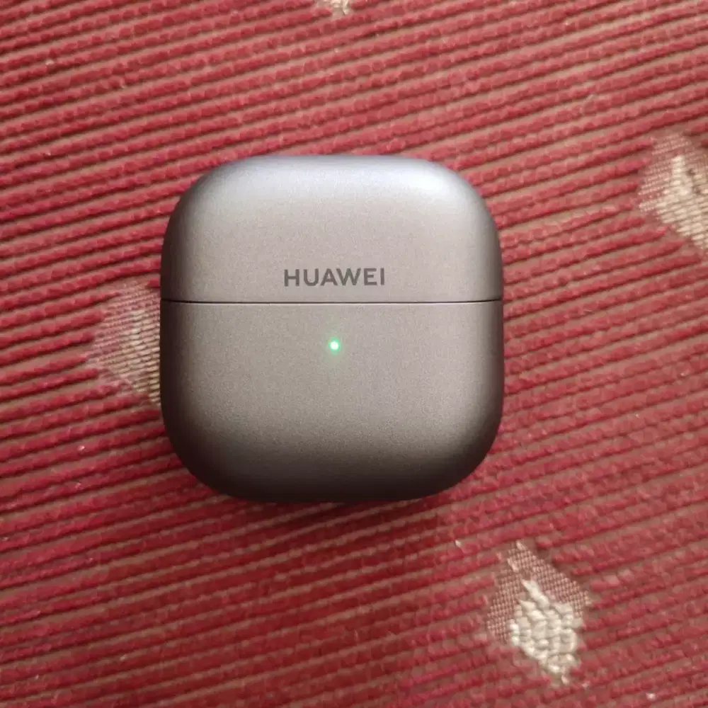 hensead huawei freeclip2