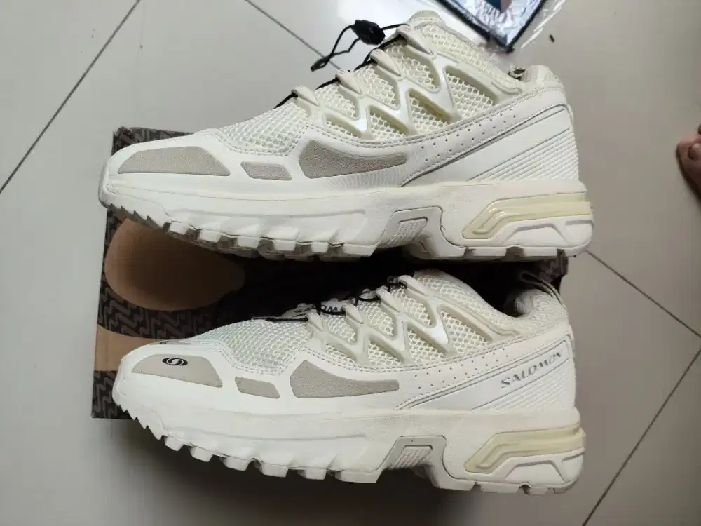 Dijual sepatu Salomon